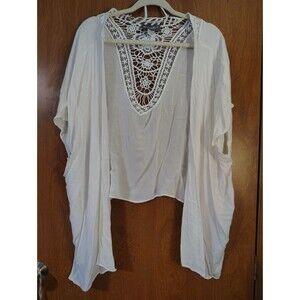 Boho Chic White Crochet Lace Poncho Butterfly Sleeves One Size Bohemian Western
